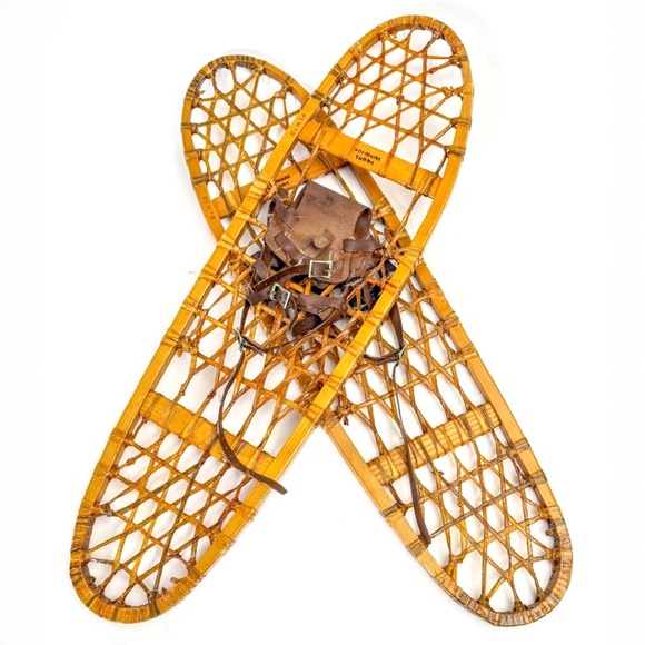 Vintage Tubbs Vermont Wood & Rawhide Snowshoes - Rustic Cabin Decor ❄️🏔️🌲 - Picture 9 of 12